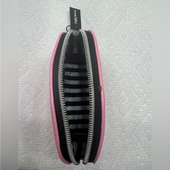 MARC TETRO MINI MAKEUP BAG - Picture 3 of 8